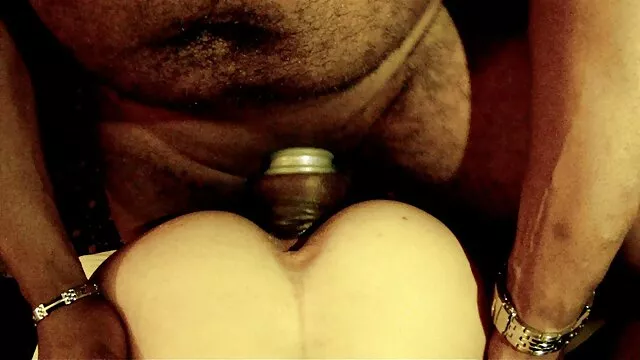جوان ورزش فیلم سوپر سکس بکن بکن ها را برمی گرداند به شور و شوق!