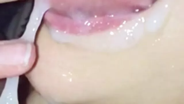 سبزه فیلم سکسی و بکن بکن پرشور را دوست دارد به مکیدن بزرگ توالت