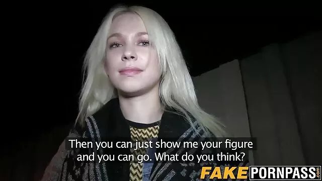 حنا و بکن بکن سوپر سکسی سیاه Belisia در چشمه